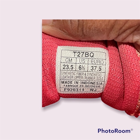 ASICS Gel Athletic Sneaker EUC - Picture 5 of 5